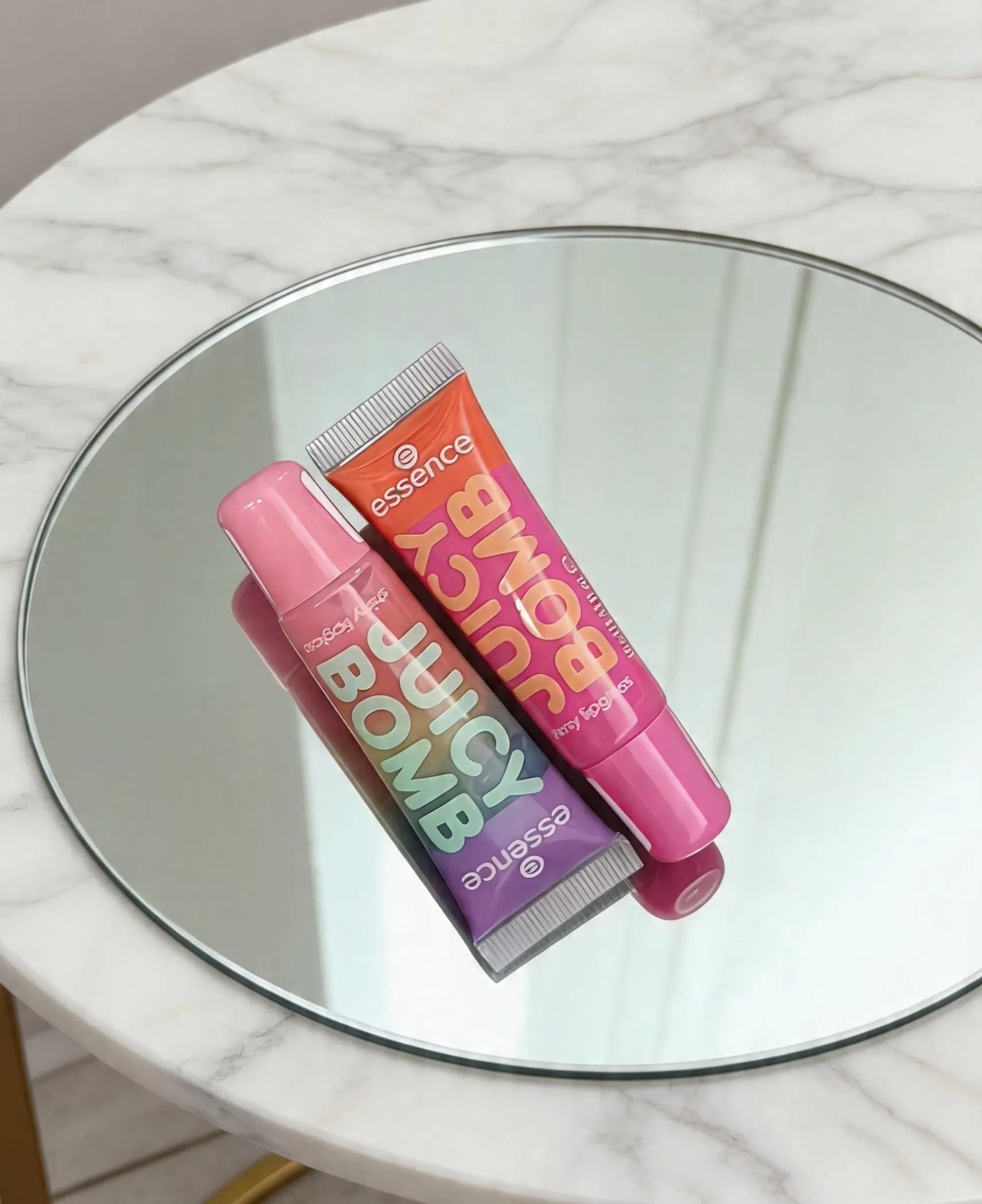 JUICYBOMB SHINY LIPGLOSS ESSENCE